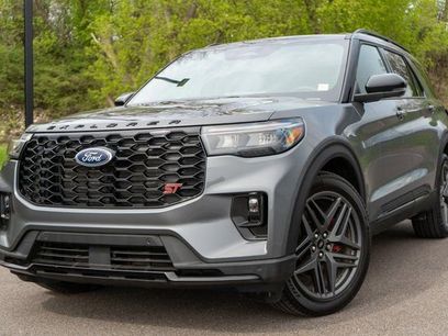Used 2025 Ford Explorer ST