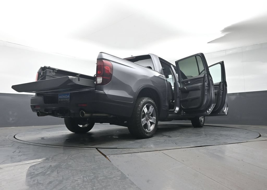 Certified 2025 Honda Ridgeline RTL image 49