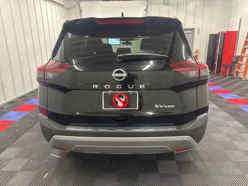 Used 2023 Nissan Rogue SV AWD/4WD image 4