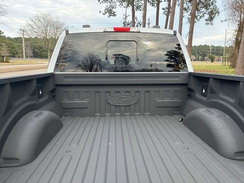 Used 2022 Ford F150 XLT w/ Equipment Group 302A High image 17