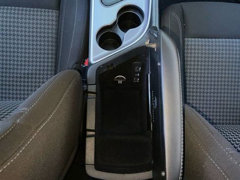 Used 2022 Dodge Challenger SXT w/ Blacktop Package image 11