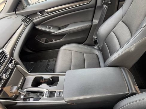 Used 2019 Honda Accord Sport image 22
