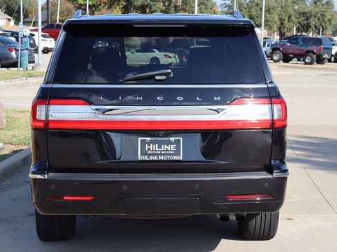Used 2019 Lincoln Navigator L Reserve image 8