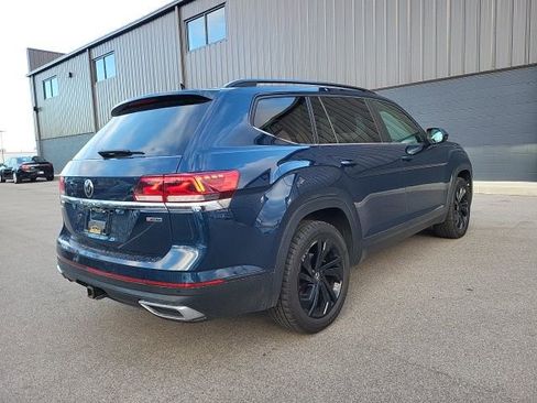 Used 2022 Volkswagen Atlas SE image 3