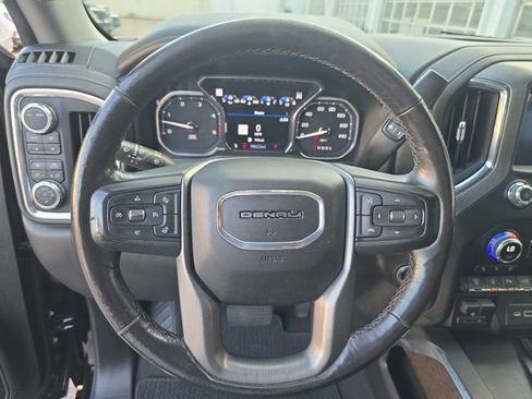 Used 2023 GMC Sierra 2500 Denali w/ Denali Ultimate Package image 17