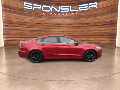 Used 2020 Ford Fusion SE w/ Equipment Group 151A image 6