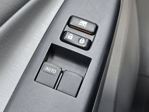 Used 2012 Toyota Tacoma PreRunner w/ TRD Sport Pkg RWD image 14