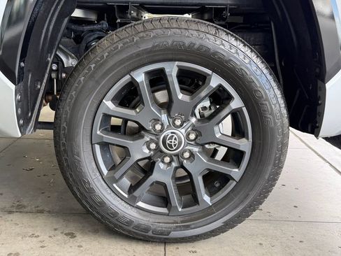 Used 2023 Toyota Tundra Platinum AWD/4WD image 16