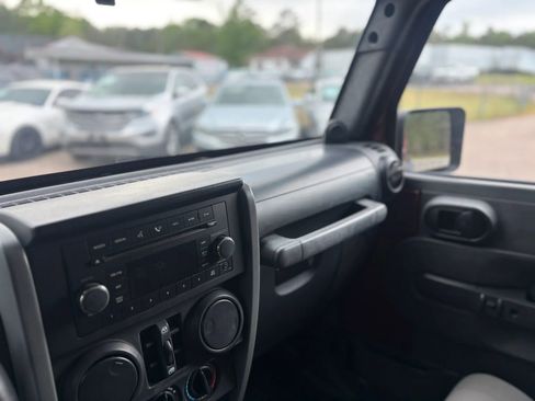 Used 2009 Jeep Wrangler Unlimited X AWD/4WD image 27