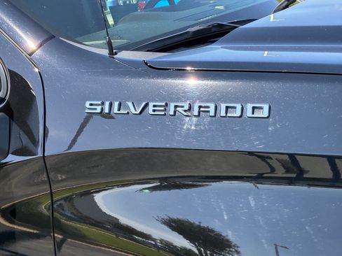 Used 2022 Chevrolet Silverado 1500 Custom RWD image 7