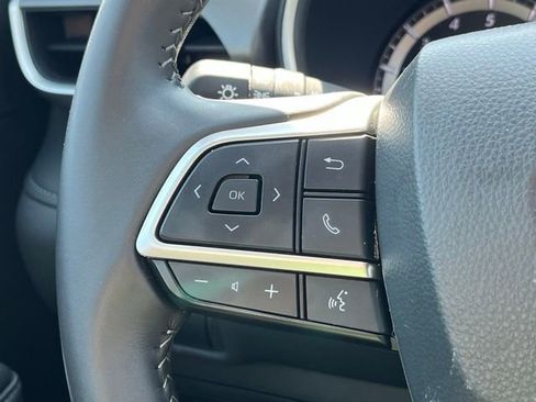 Used 2024 Toyota Highlander XLE image 34