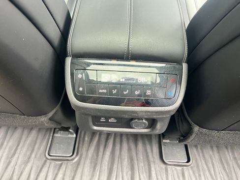 Used 2024 INFINITI QX60 Luxe w/ Cargo Package image 35