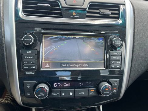 Used 2015 Nissan Altima 3.5 SL FWD image 12