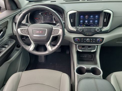 Used 2022 GMC Terrain SLT w/ LPO, Floor Liner Package FWD image 17