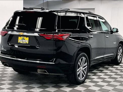 Used 2023 Chevrolet Traverse High Country w/ LPO, Floor Liner Package FWD image 13