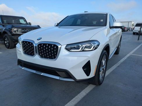 Used 2024 BMW X4 xDrive30i image 6