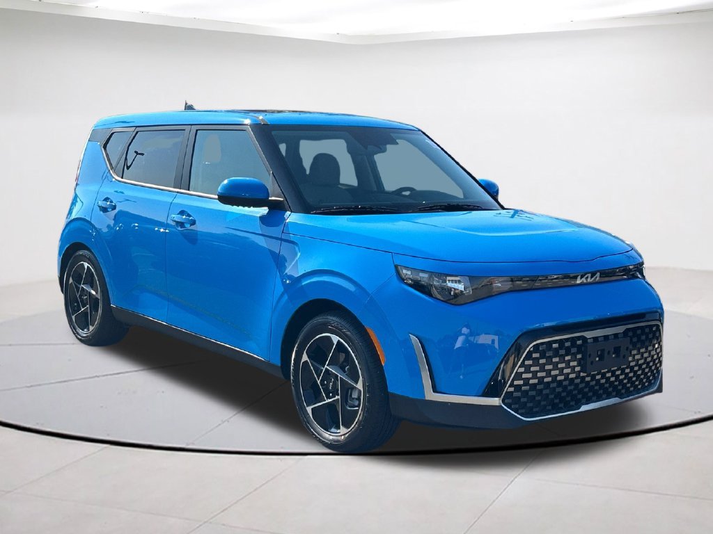Certified 2024 Kia Soul EX FWD image 1