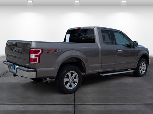 Used 2018 Ford F150 XLT w/ Equipment Group 301A Mid AWD/4WD image 5