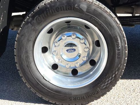 Certified 2024 Ford F450 Lariat AWD/4WD image 9