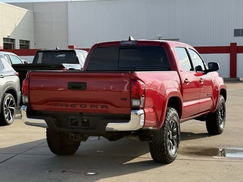 Used 2021 Toyota Tacoma SR5 RWD image 4