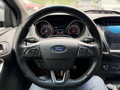 Used 2016 Ford Focus ST FWD image 9