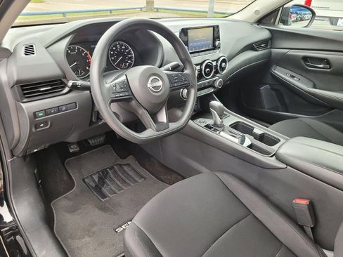 Used 2025 Nissan Sentra S FWD image 2