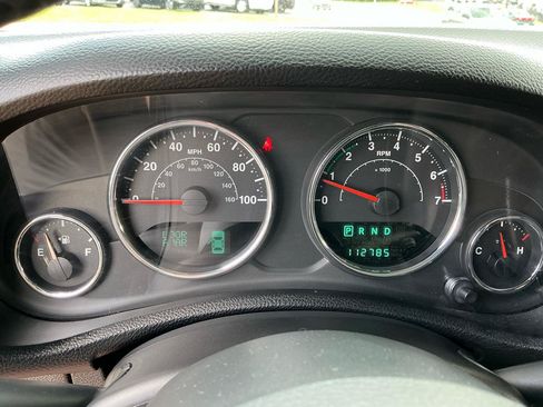 Used 2013 Jeep Wrangler Sport AWD/4WD image 11