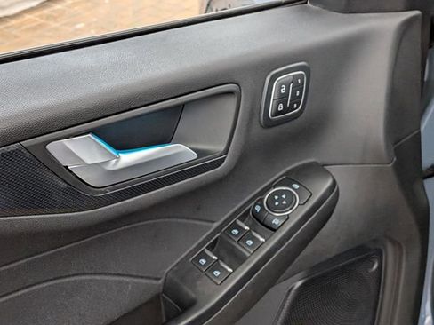 Certified 2023 Ford Escape ST-Line Elite image 15