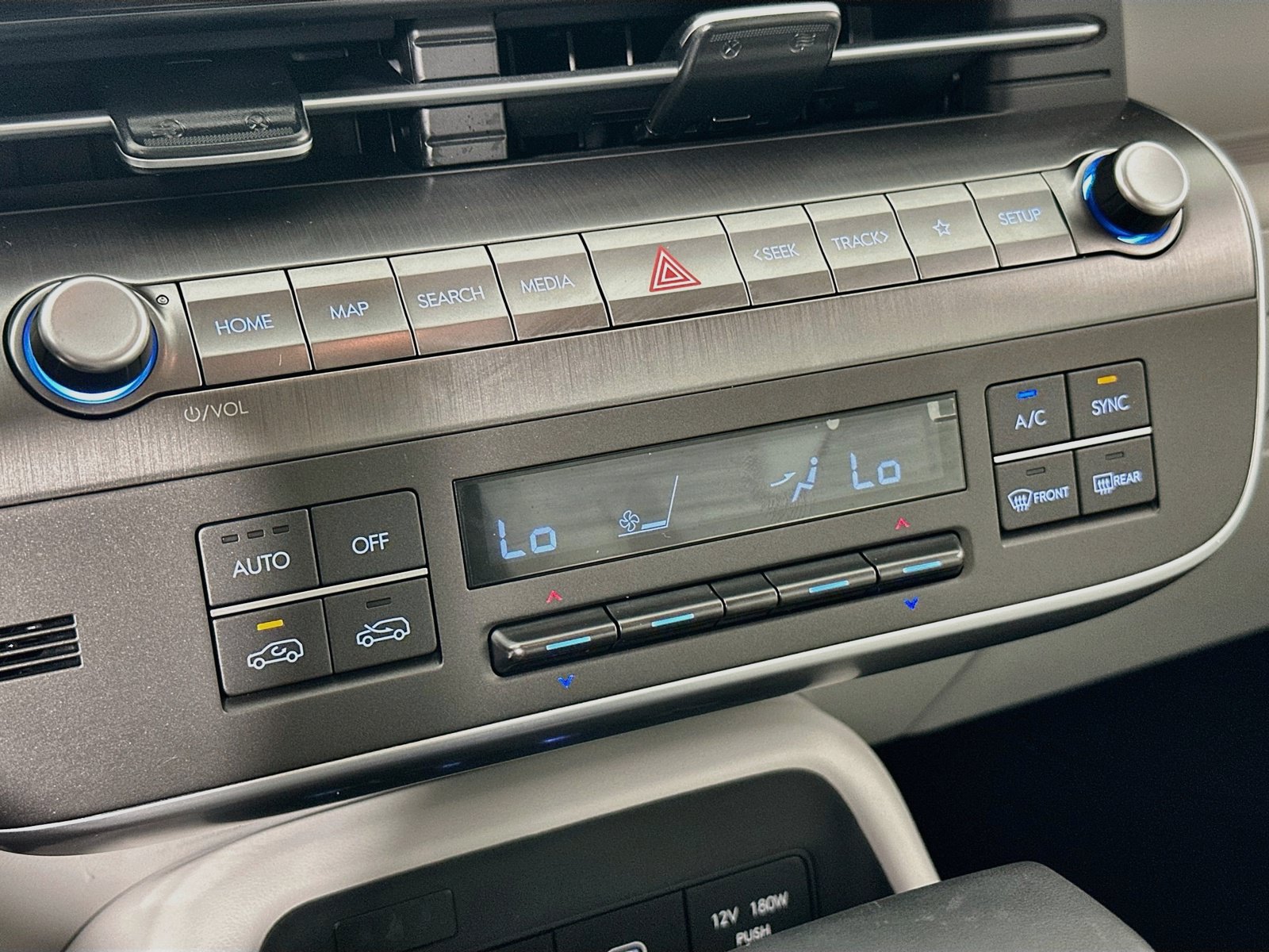 Used 2024 Hyundai Kona SEL FWD image 15