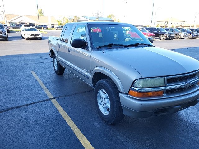 Used 2003 Chevrolet S10 Pickup LS AWD/4WD image 2