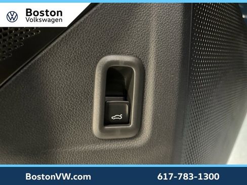 New 2026 Volkswagen Tiguan SE image 27