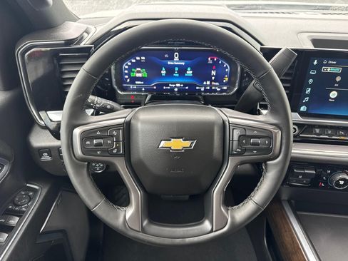 Used 2025 Chevrolet Silverado 3500 High Country w/ High Country Premium Package AWD/4WD image 10