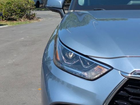 Used 2022 Toyota Highlander Platinum image 10