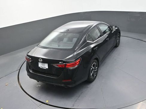 Used 2024 Nissan Sentra SV FWD image 17