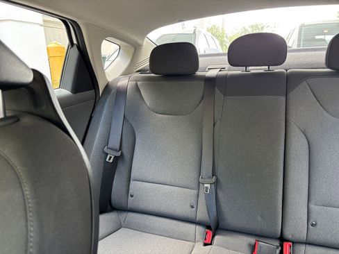 Used 2025 Kia K4 FWD image 40
