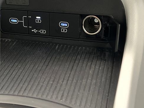 Used 2025 Hyundai Kona SEL image 47