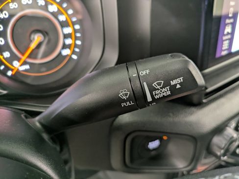Used 2025 Jeep Gladiator Sport AWD/4WD image 20
