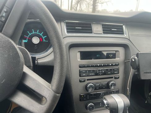 Used 2010 Ford Mustang Coupe image 10