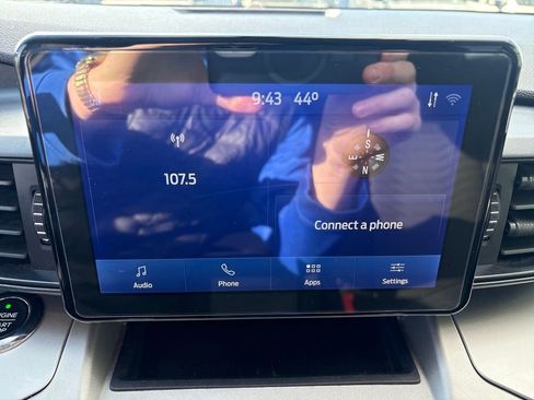 Used 2021 Ford Explorer XLT w/ Class III Trailer Tow Package image 18