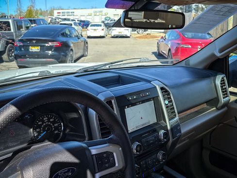 Used 2017 Ford F150 Lariat w/ Equipment Group 502A Luxury image 26