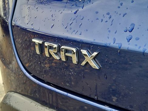 Used 2024 Chevrolet Trax LT image 34