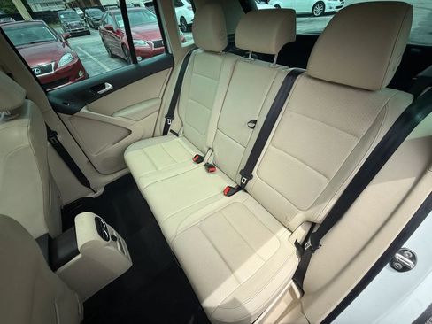 Used 2017 Volkswagen Tiguan Wolfsburg Edition FWD image 20