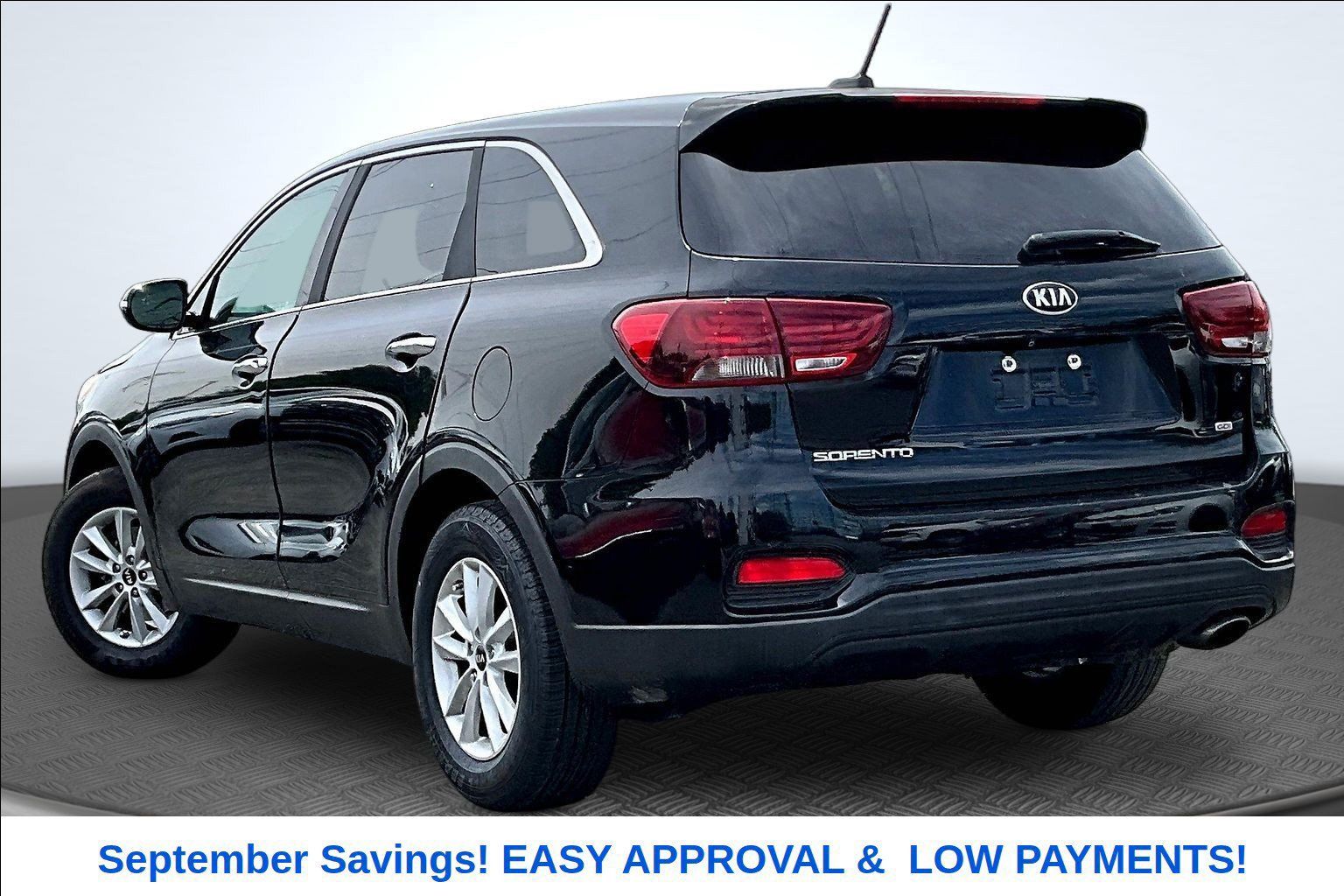 Used 2019 Kia Sorento FWD image 4