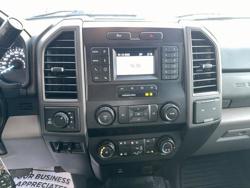 Used 2020 Ford F350 XL w/ Power Equipment Group image 19
