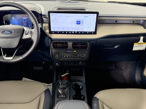 New 2025 Ford Maverick Lariat w/ 4K Tow Package image 14