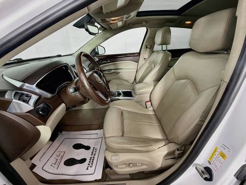 Used 2014 Cadillac SRX Luxury w/ Driver Awareness Package AWD/4WD image 21
