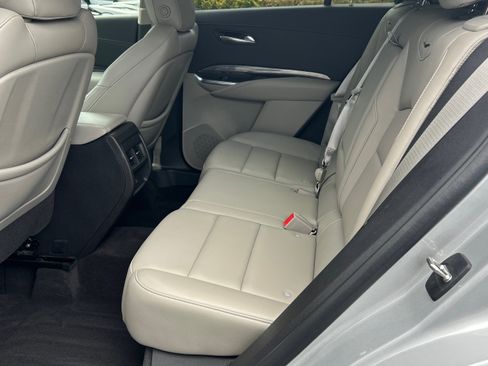 Used 2019 Cadillac XT4 Luxury image 9