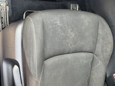Used 2019 Toyota C-HR XLE FWD image 16