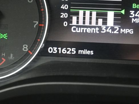 Used 2025 Mitsubishi Outlander SE AWD/4WD image 17