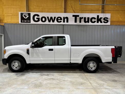 Used 2017 Ford F250 XL w/ Power Equipment Group image 2